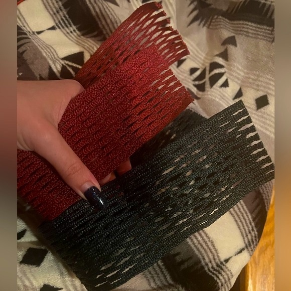 Black & Red Lax Lacrosse Head Mesh String - Picture 1 of 4